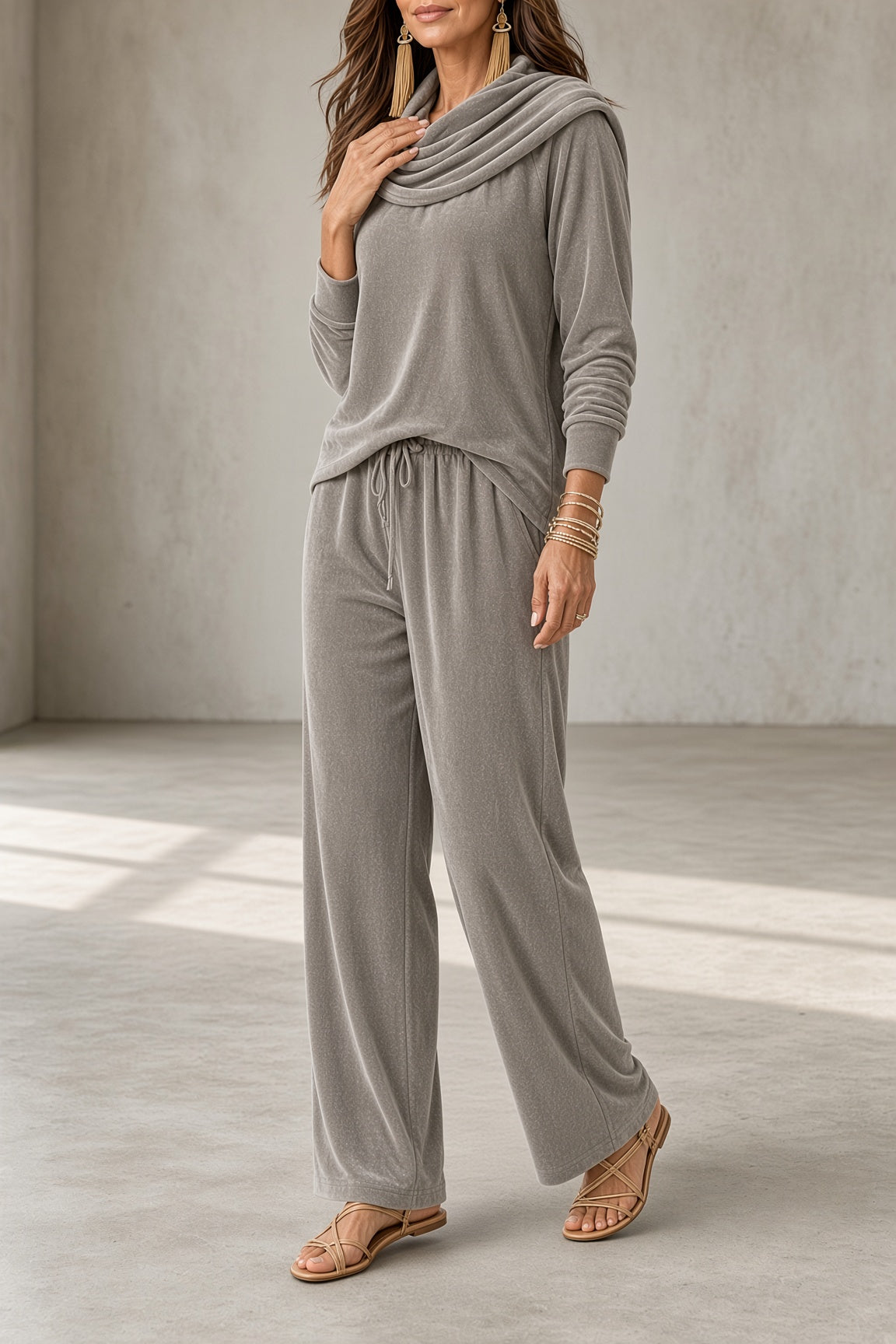 Taylor Velvet Set™